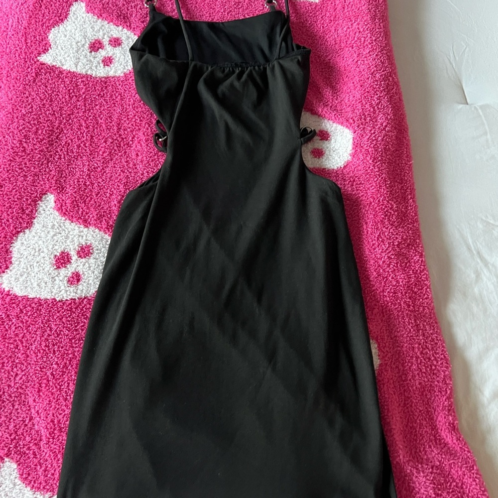Dress - Picture 4 of 5
